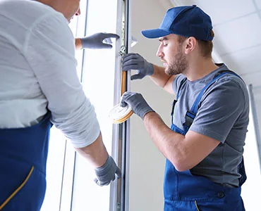 glass repair experts in Lauderdale Lakes, FL